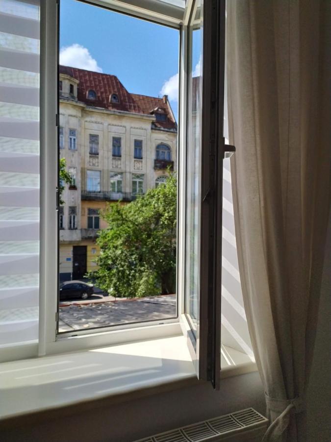 Двоповерхові Апартаменти Мілена У Центрі З Балконом, Кондиціонером Та Паркінгом Leópolis Exterior foto